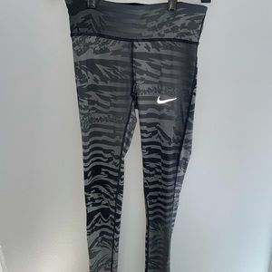Nike pro leggings